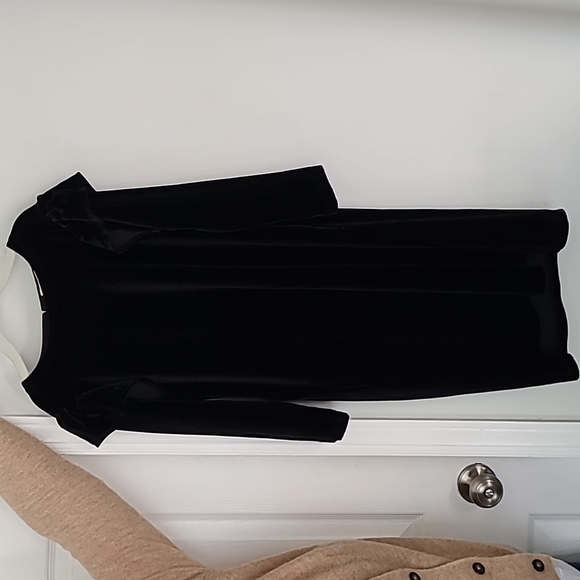 Robe De Soirée Fille Taille 5 - Velours Noir à Paillettes Sapin De Noël - Sans Manches, Genoux - Occasion Très Bon état
